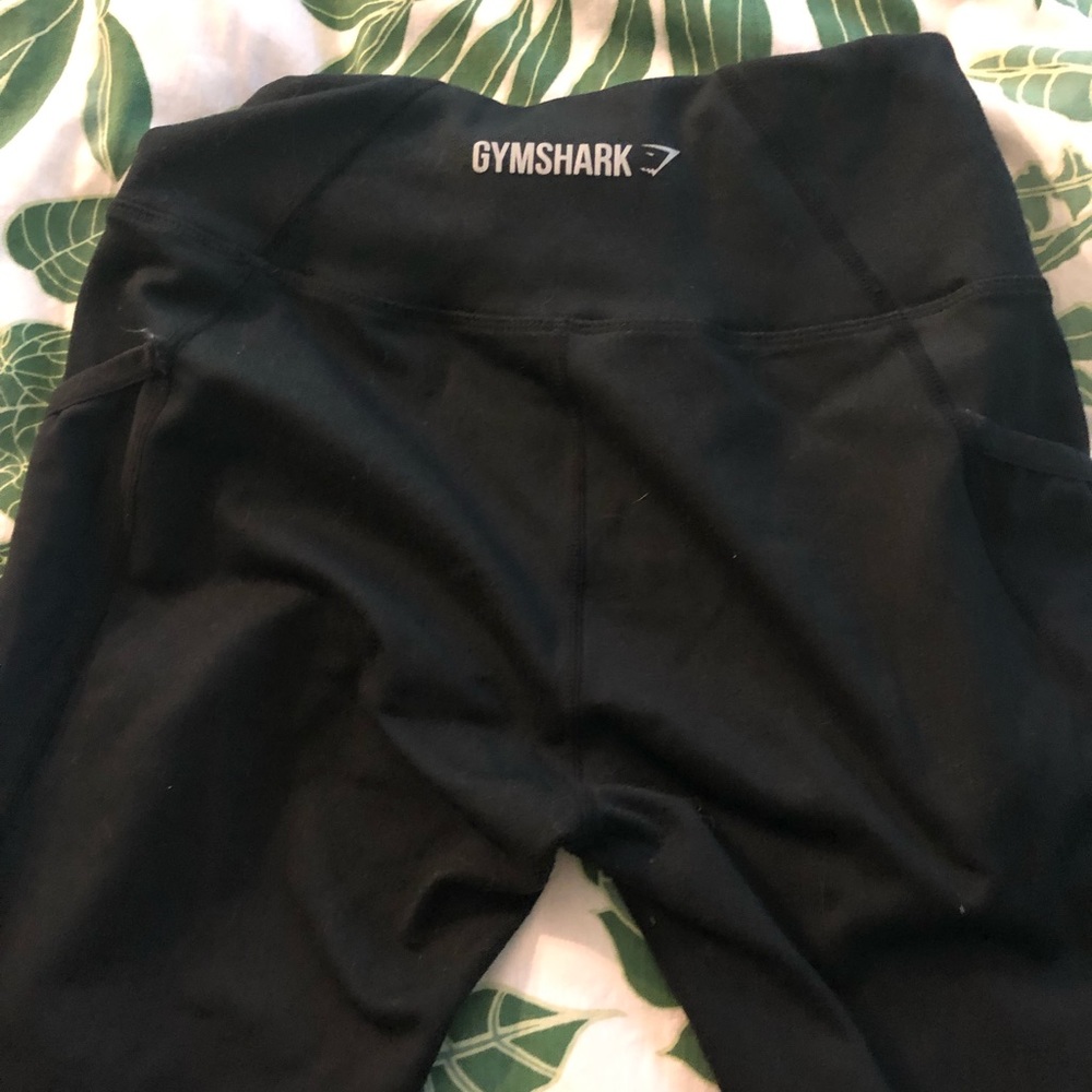 Gymshark leggings with mesh and pocket